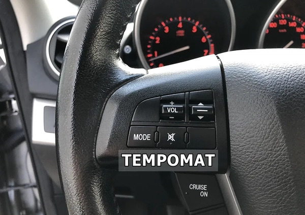 Mazda 3 cena 17700 przebieg: 200000, rok produkcji 2010 z Łódź małe 704